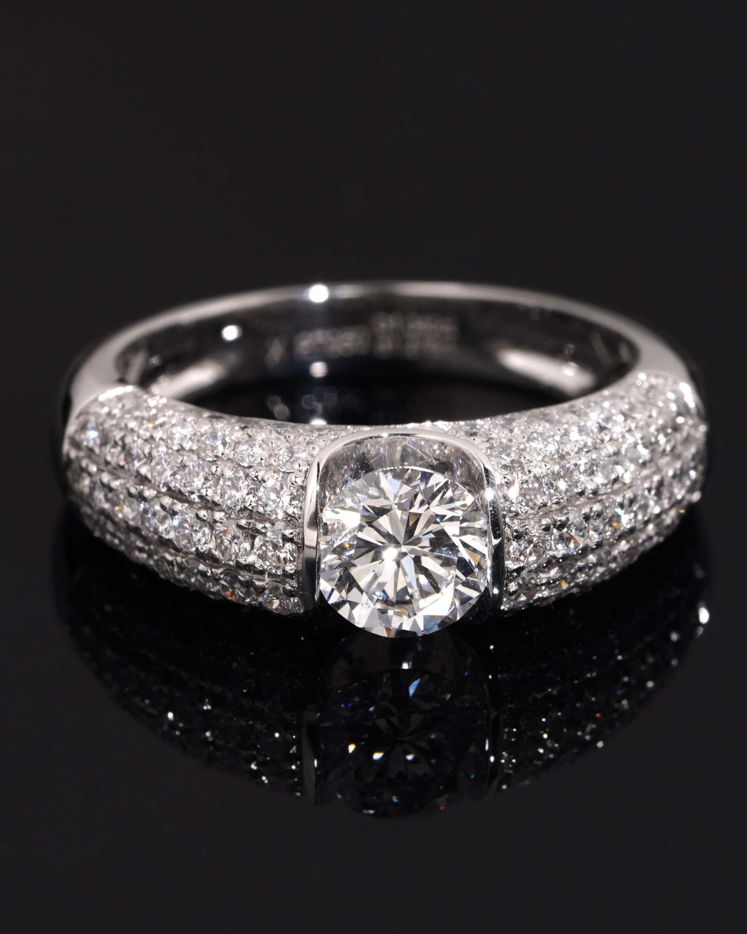 Clean Design, Lasting Brilliance - IGI Certified