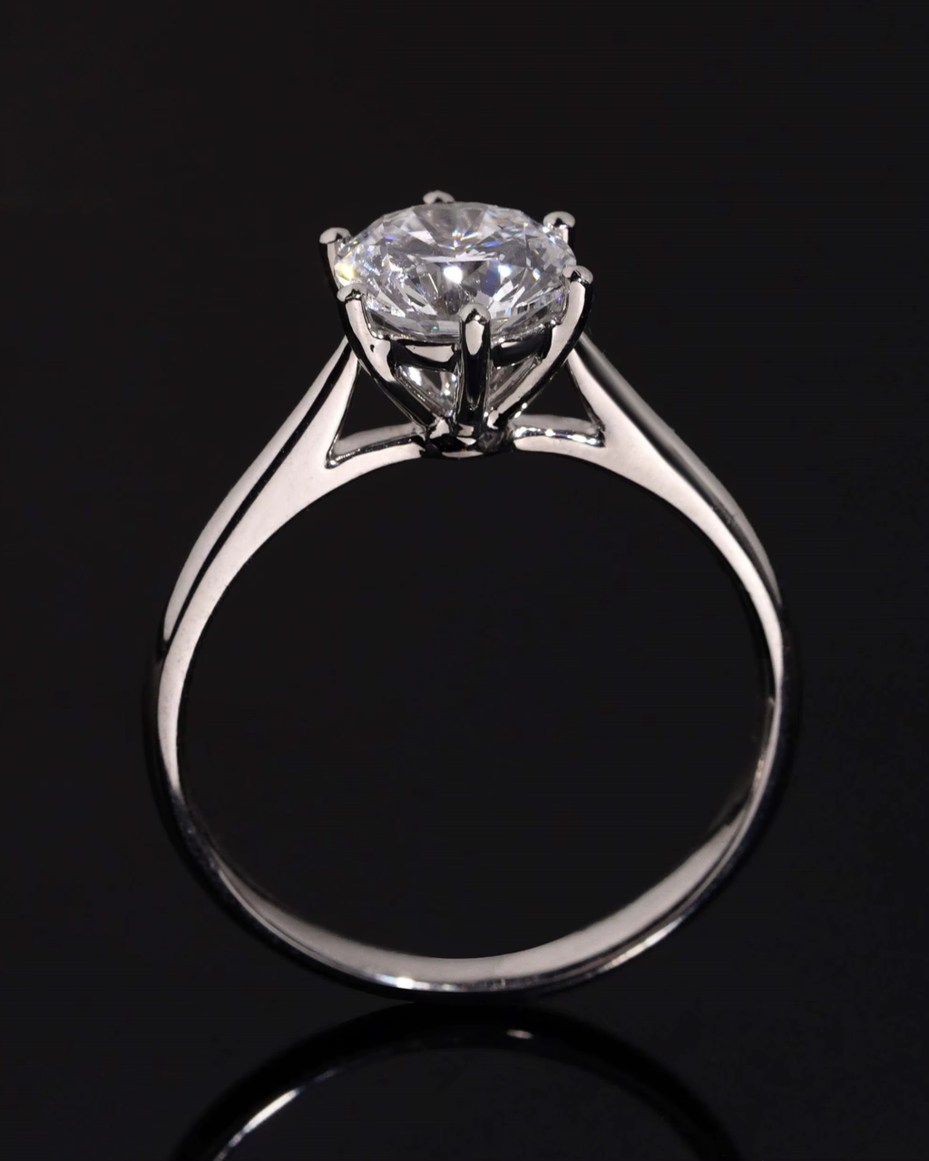 Quiet Luxury in Platinum and White Gold - IGI Certified