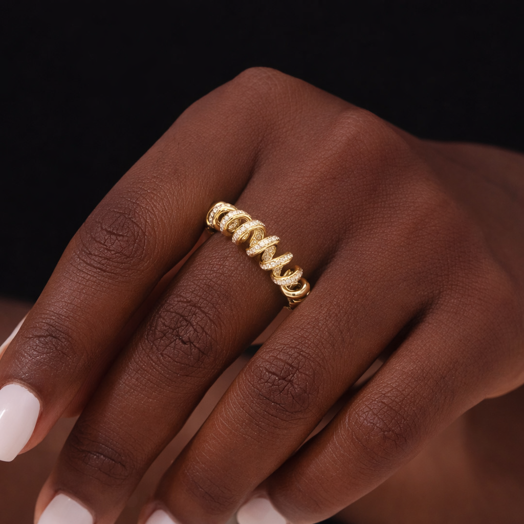 Twisted Elegance in Gold - IGI Certified