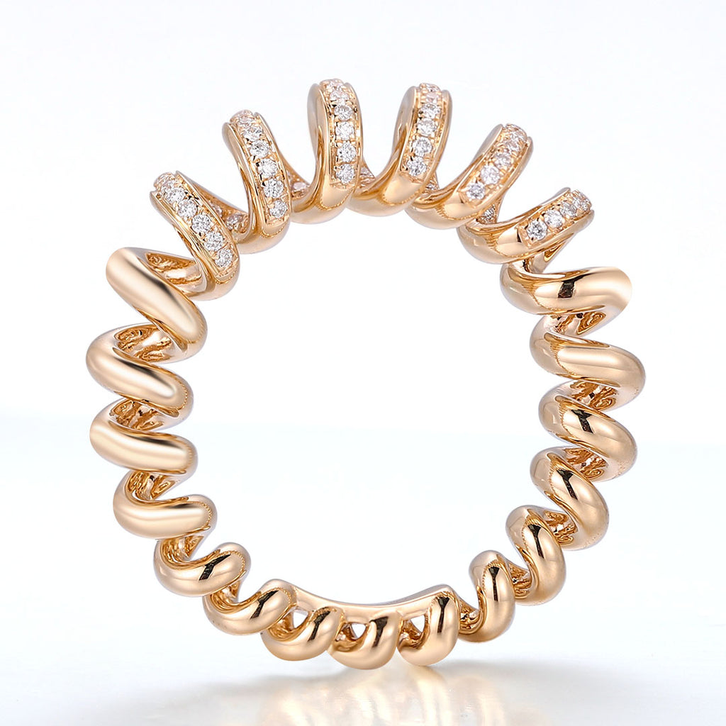 Twisted Elegance in Gold - IGI Certified