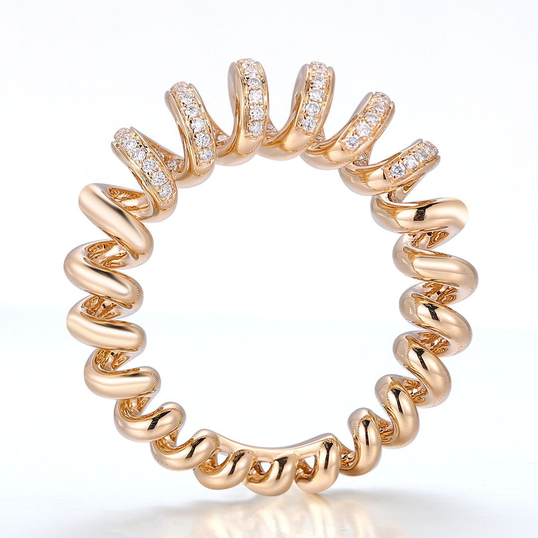Twisted Elegance in Gold - IGI Certified