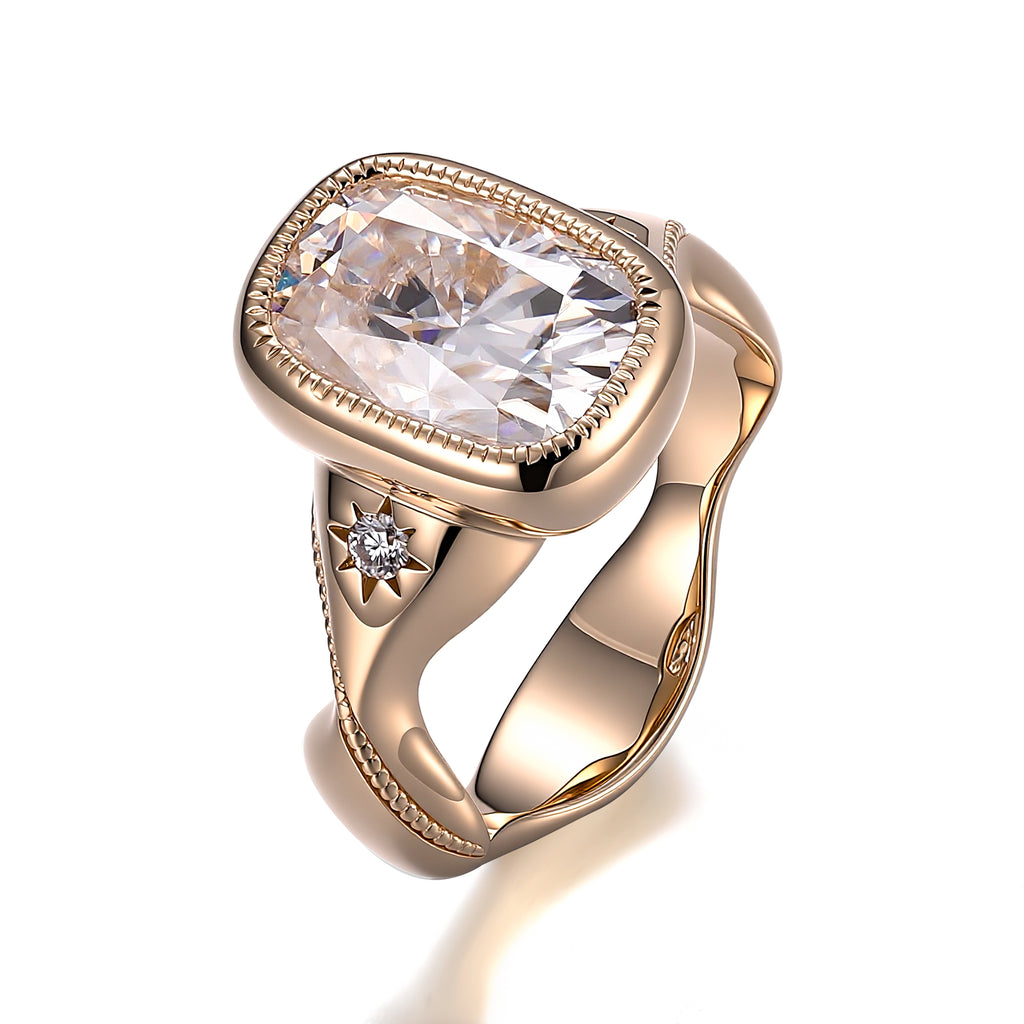 A Vintage-Inspired Ring with Golden Radiance - GRA Certified