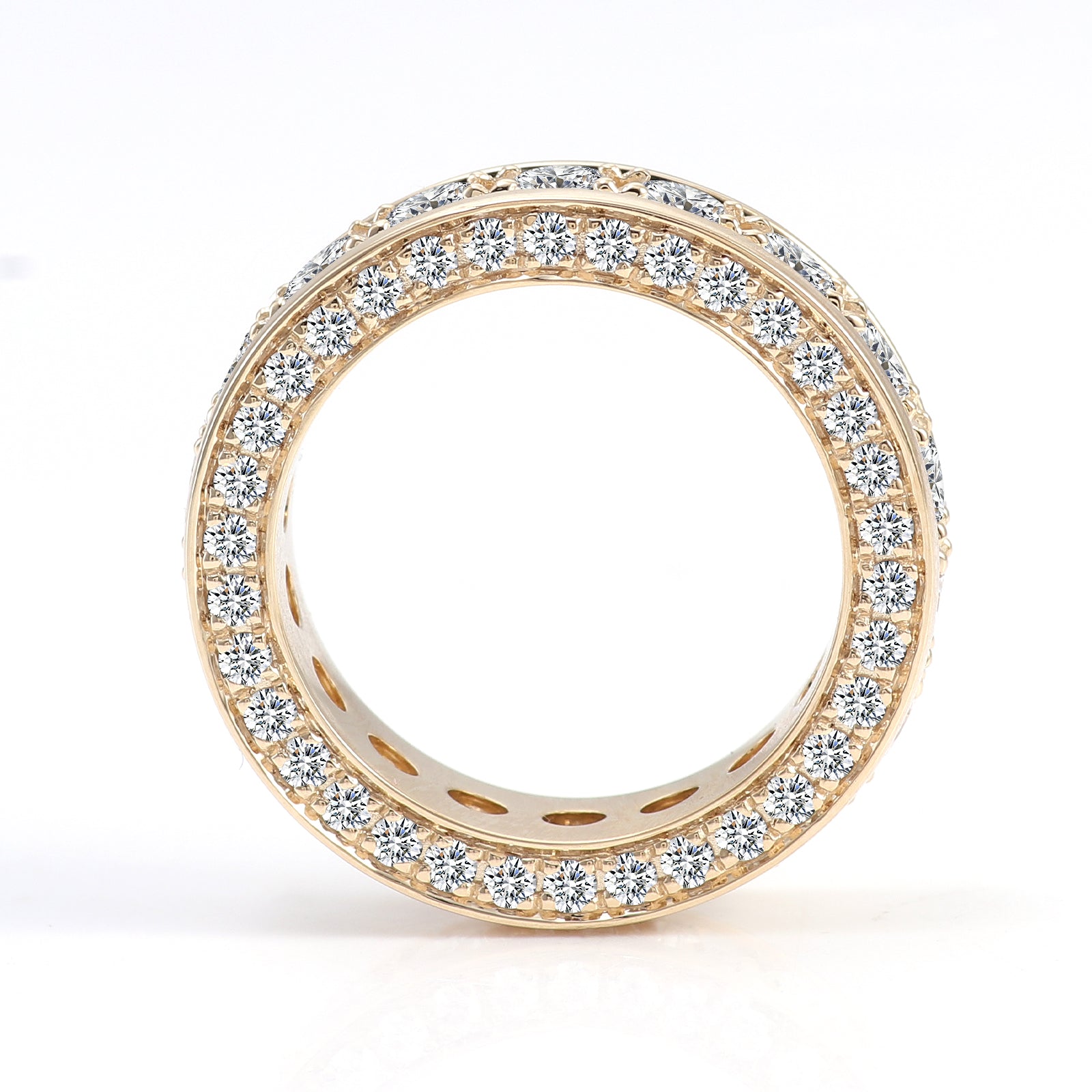 A Wedding Band with Refined Brilliance - GRA Certified